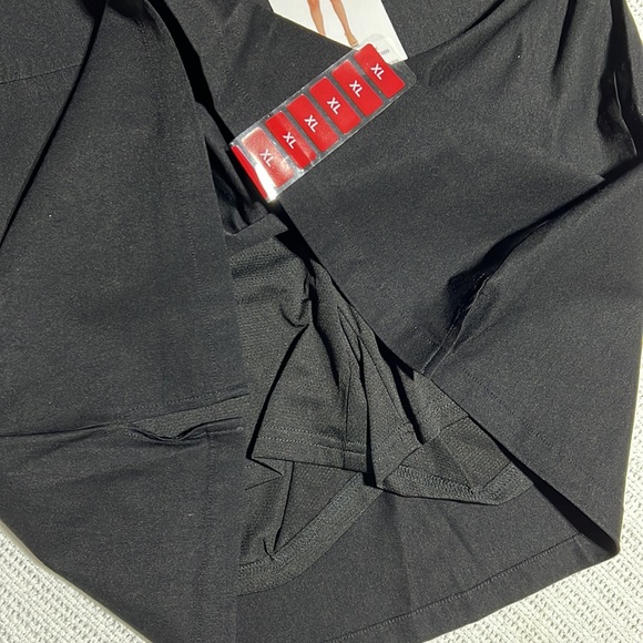 Skort - Picture 3 of 3